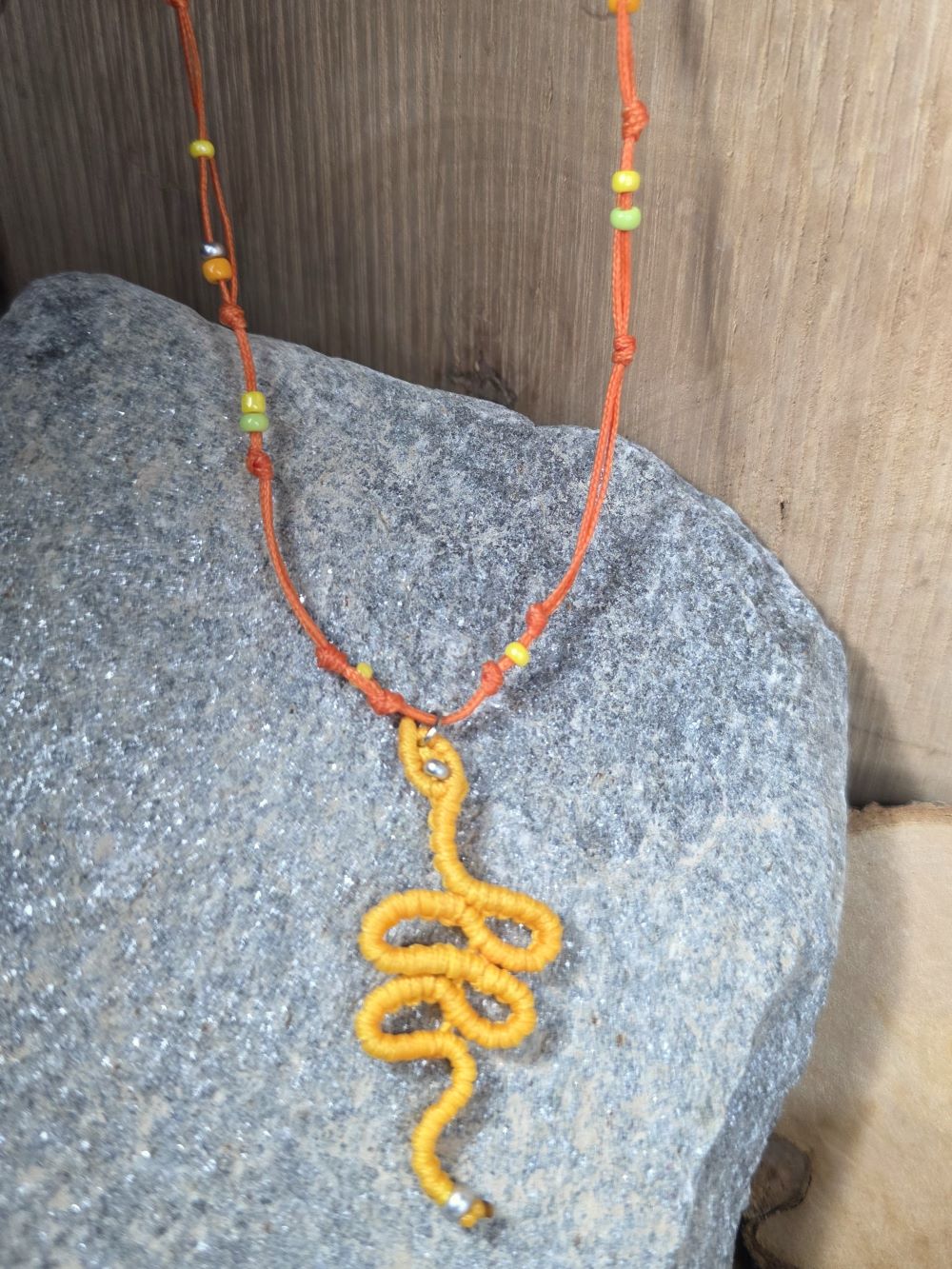 Μακραμε χειροποίητο κολιέ φίδι σε πολλά χρώματα - Image 7