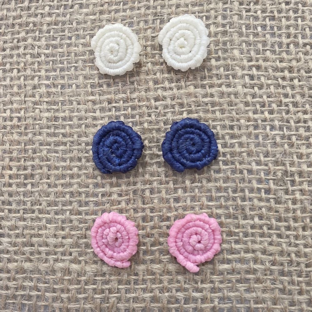 Little Spiral Studs-Χειροποίητα μακραμε σκουλαρίκια σπείρες - Image 3