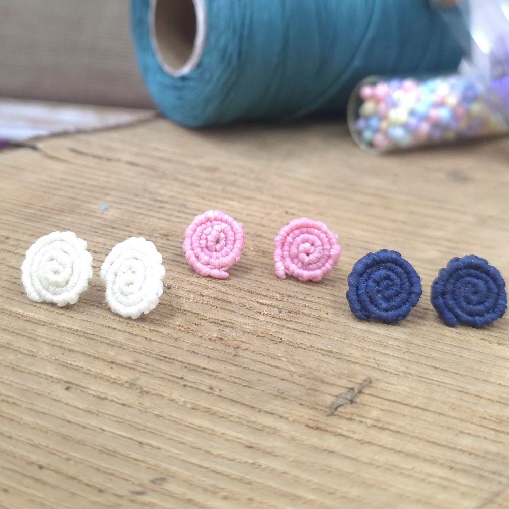 Little Spiral Studs-Χειροποίητα μακραμε σκουλαρίκια σπείρες - Image 2