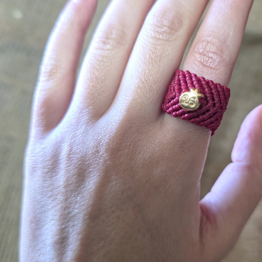 Lucky 26 – Μακραμε δαχτυλίδι με ατσάλινο ρόδι - Image 4