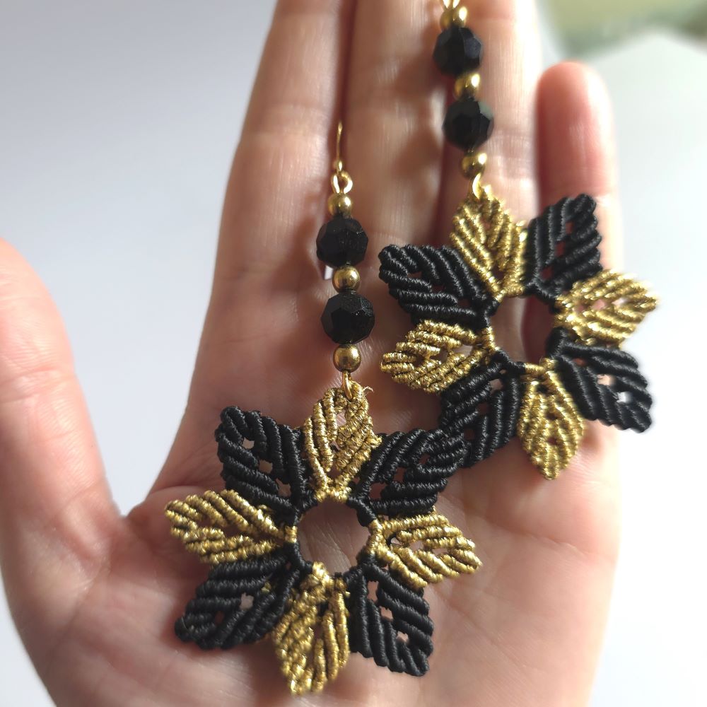 Solar Leaves – Χειροποίητα μακραμε σκουλαρίκια με κυκλικό μοτίβο φύλλων - Image 2