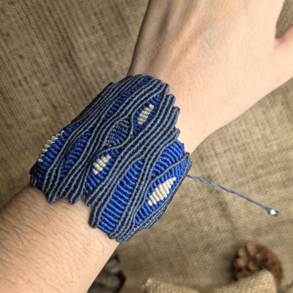 Mystic Eyes - Χειροποίητο μακραμε βραχιόλι σε μπλε και γκρι - Image 4