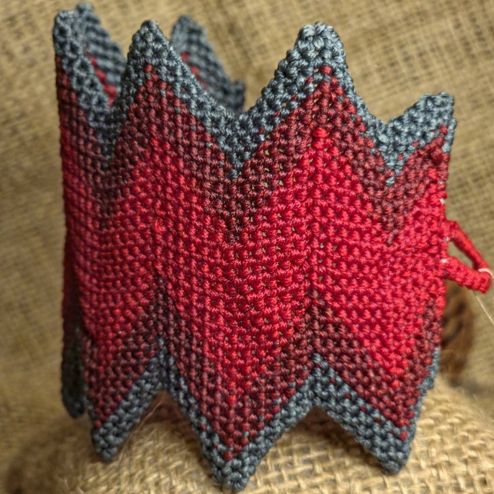 Zigzag Crown-Μεγάλο χειροποίητο μακραμε βραχιόλι - Image 2