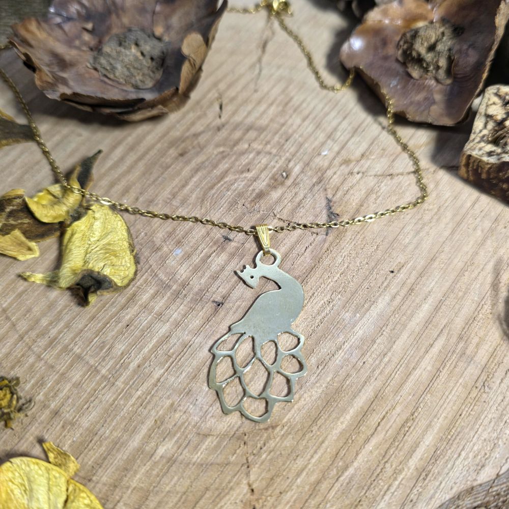 Golden Peacock Spirit – Χειροποίητο κολιέ παγώνι από ορείχαλκο - Image 3