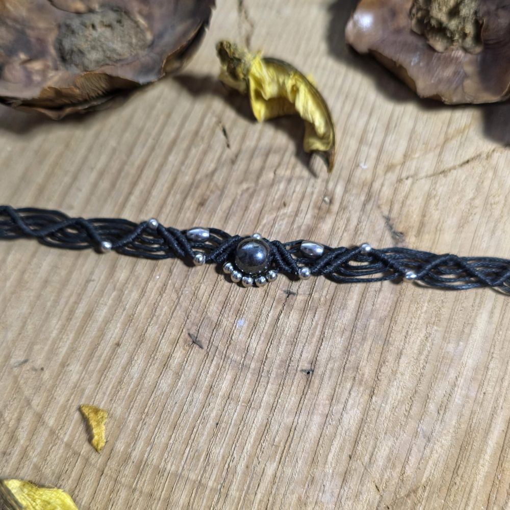 Sacred Bond – Χειροποίητο μακραμε choker με αυξομείωση - Image 2