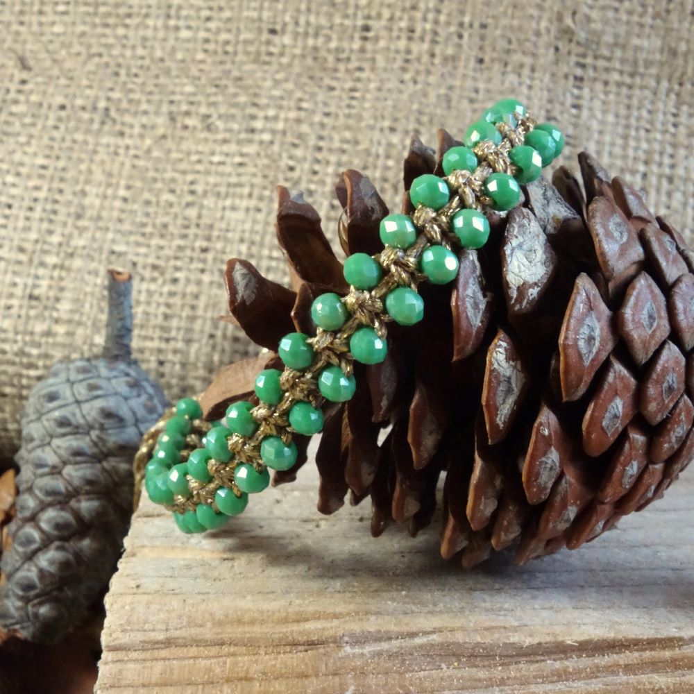 Emerald Thread- Χειροποίητο μακραμε βραχιόλι με πράσινα κρυσταλλάκια - Image 3