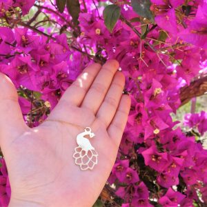 Χειροποίητο κολιέ με ορειχάλκινο στοιχείο παγωνιού και χρυσή ατσαλινη αλυσίδα