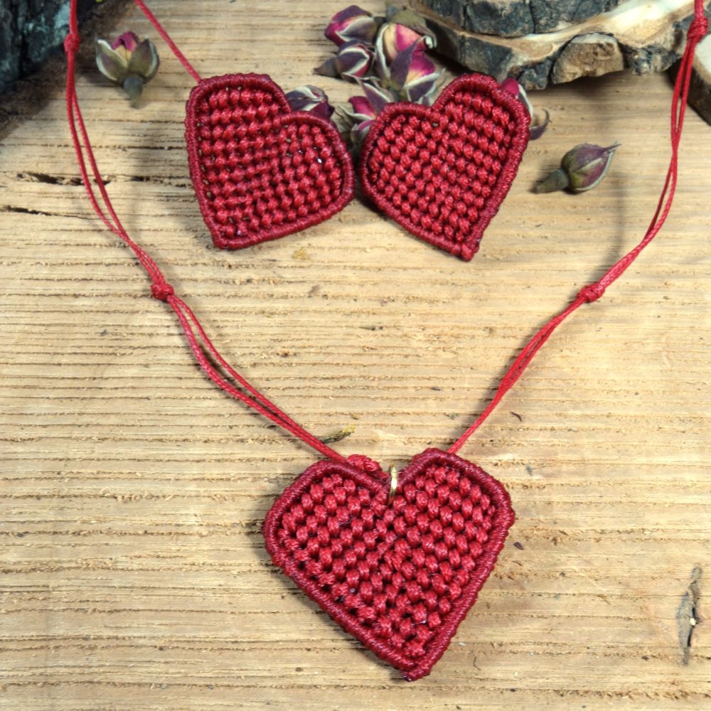 Heartspell – Σετ μακραμε καρδιές (κολιέ & σκουλαρίκια) - Image 4