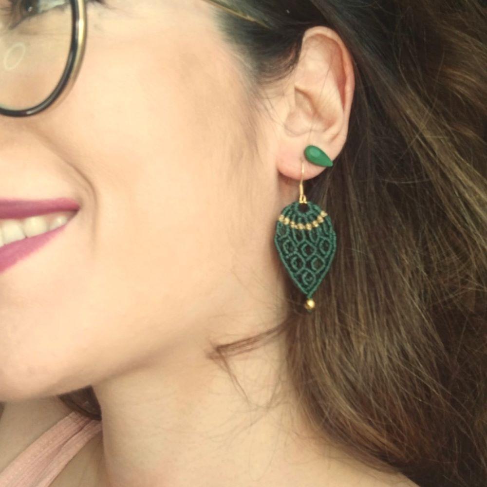 Arcane Lines - μακραμε σκουλαρίκια σε μαύρο και κυπαρισσί - Image 4