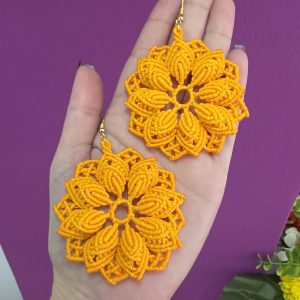 Bloom Drops Χειροποίητα μακραμε σκουλαρίκια λουλούδια - κιτρινο